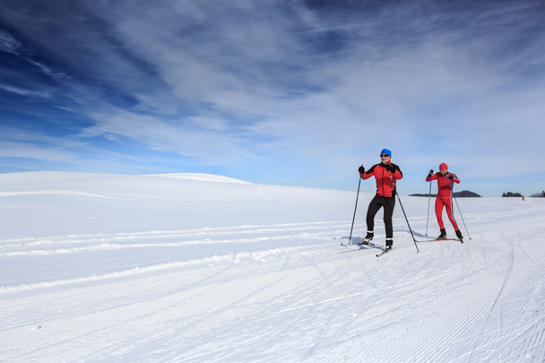 esquiadores de fundo
 - Foto, Imagem