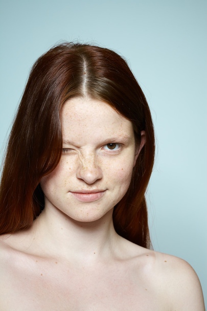 adolescente de cabelos vermelhos
 - Foto, Imagem