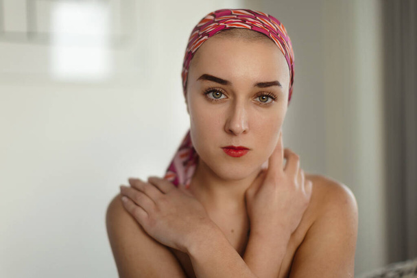A portrait of unhappy pensive woman with cancer. - Zdjęcie, obraz