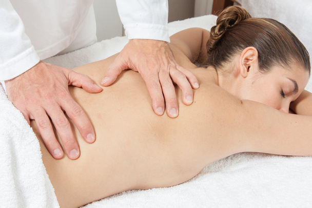 Woman getting a massage - 写真・画像