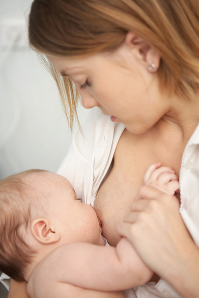 Breastfeeding - 写真・画像