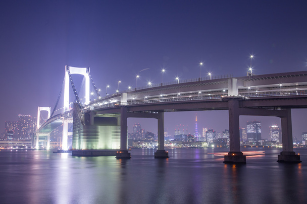 στον κόλπο του Τόκιο στη γέφυρα του ουράνιου τόξου - Φωτογραφία, εικόνα