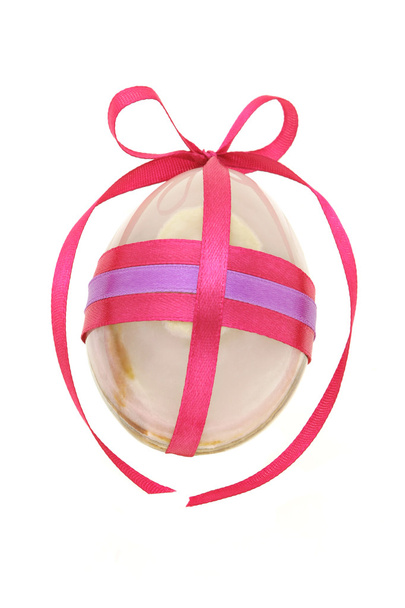 Uova di Pasqua decorate con nastro di prua
 - Foto, immagini