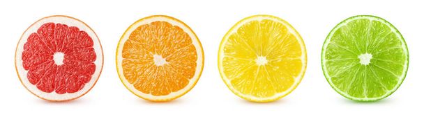 分離された柑橘類のスライス.グレープフルーツ、オレンジ、レモン、クリッピングパスで白に隔離されたライムフルーツのカット - 写真・画像
