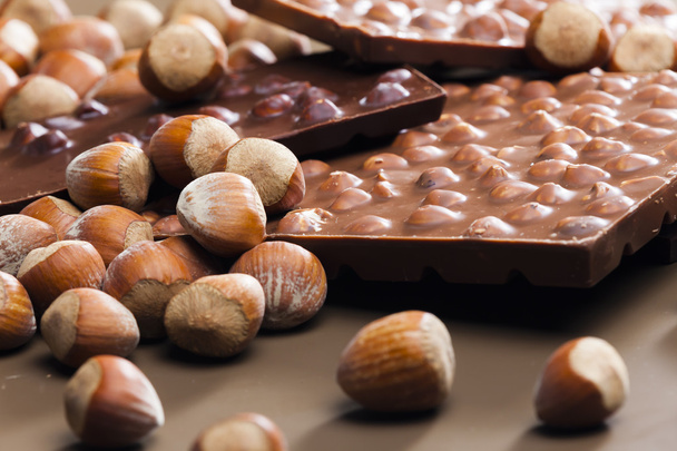 barrette di cioccolato con nocciole - Foto, immagini