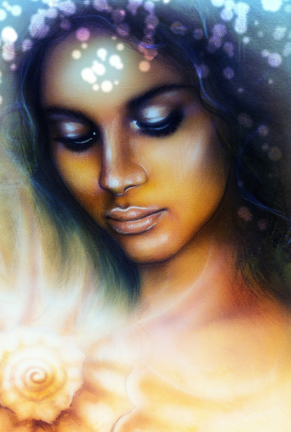 Nuoren intialaisen naisen muotokuva, jolla on suljetut silmät meditoimassa kiertävää simpukankuorta.
 - Valokuva, kuva