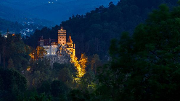 El Castillo de Bran de Drácula en Rumania - Foto, Imagen