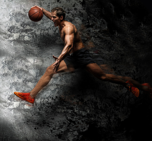 Muscular female with basket ball - Photo, Image