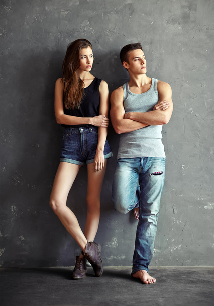 Fashion young couple - Foto, afbeelding
