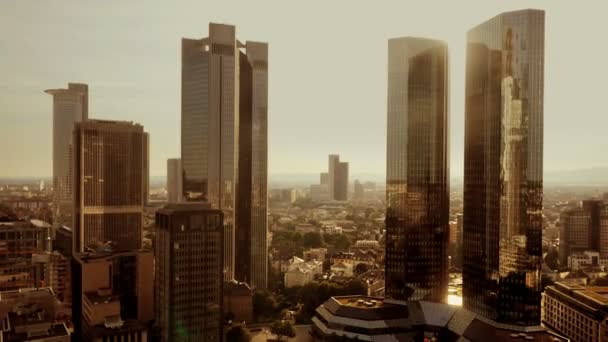 Frankfurt nad Mohanem při západu slunce - Záběry, video