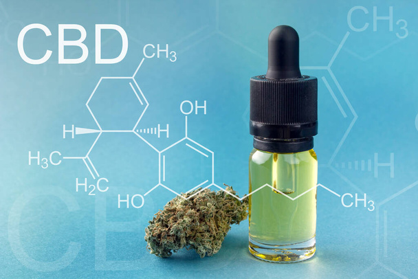 Cbd extract in a glass bottle with a pipette, next to a dry bud of medical marijuana.CBD Chemical Formula, Concept Hemp Oil, Cannabidiol or CBD molecular structural formula. CBD elements in Cannabis - Foto, Imagen