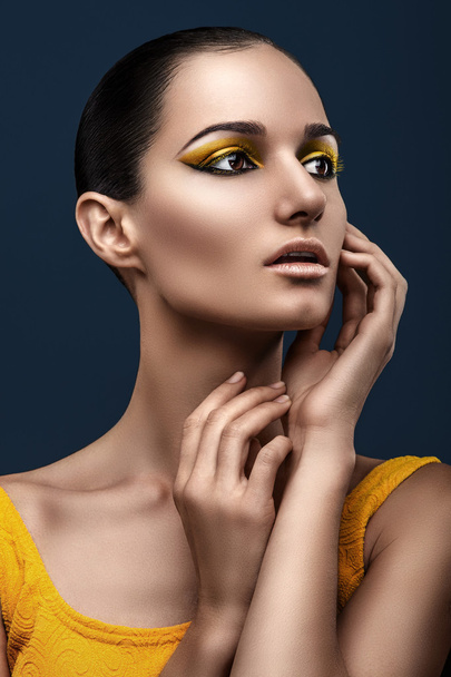 Girl with make-up yellow - Фото, зображення