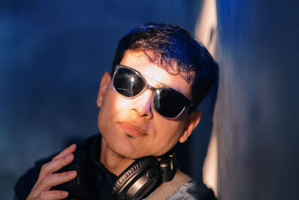 A portrait of a Caucasian (White) male with sunglasses - Foto, afbeelding