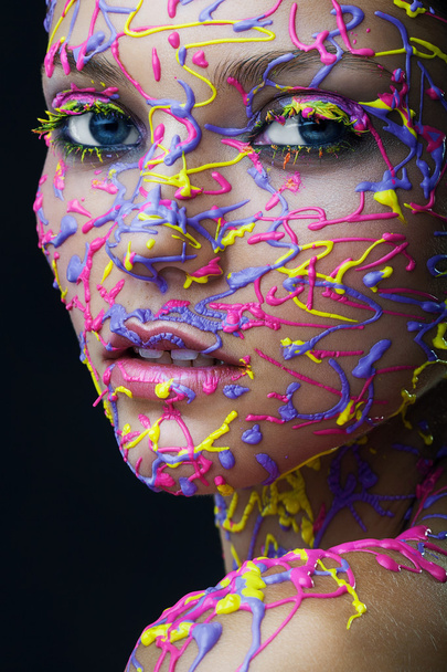Woman in colourful paint - Фото, зображення