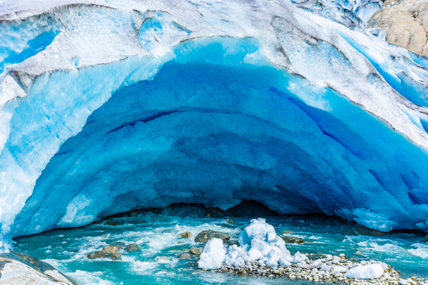The Nigardsbreen Glacier, beautiful blue melting glacier in the Jostedalen National Park, Norway - Foto, Imagem