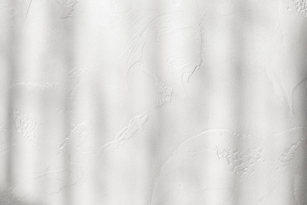 white wall with sunlight and shadow - Φωτογραφία, εικόνα