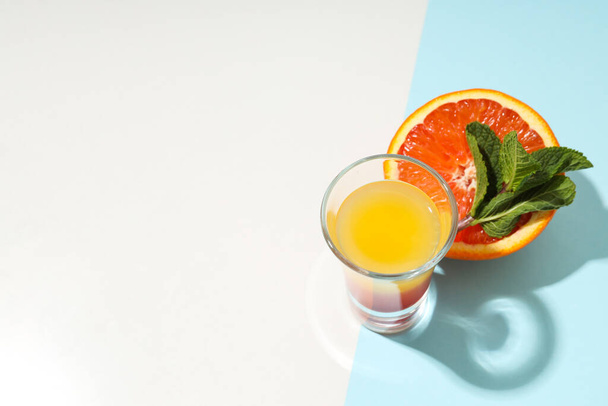 Portakal tadında bir shot, lezzetli turunçgil iğnesi konsepti - Fotoğraf, Görsel