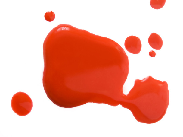 Primer plano de las gotas de sangre roja abstracta sobre fondo blanco
 - Foto, Imagen