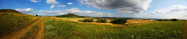 チェコ中央山脈の眺め - 写真・画像