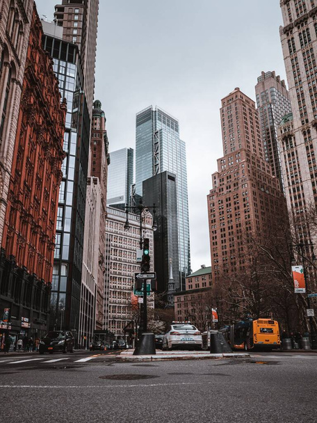 A vertical shot of the modern buildings in Manhattan. New York, USA - Fotografie, Obrázek