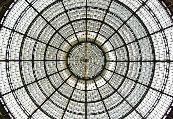 ミラノのヴィットリオ ・ エマヌエーレ 2 世のギャラリーの天井 - 写真・画像