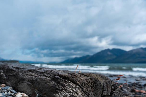  Озеро Фаньяно вблизи Толуина, Аргентина, Огненная Земля, Южная Америка. Высокое качество фото - Фото, изображение
