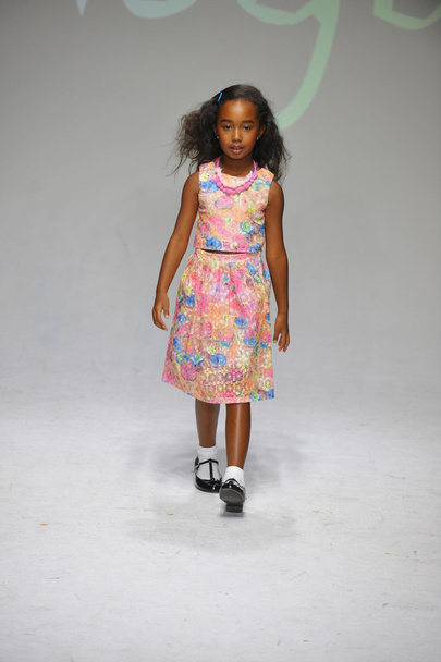 Preview at petitePARADE Kids Fashion Week - Foto, imagen