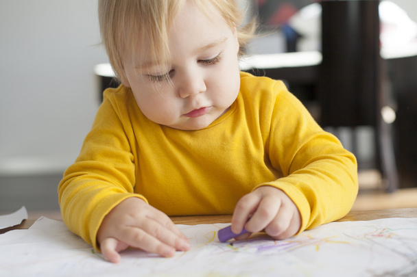 Pintura de bebé
 - Foto, Imagen