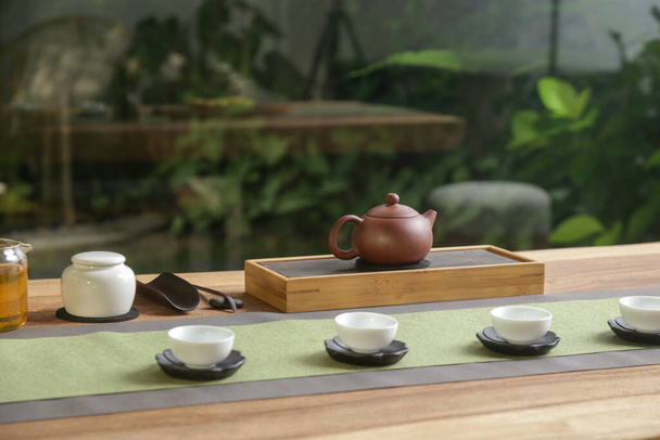 Tee-Set bereit für traditionelle chinesische Teezeremonie. - Foto, Bild