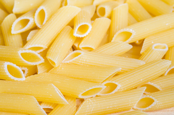 ruwe gedroogde pasta - Foto, afbeelding