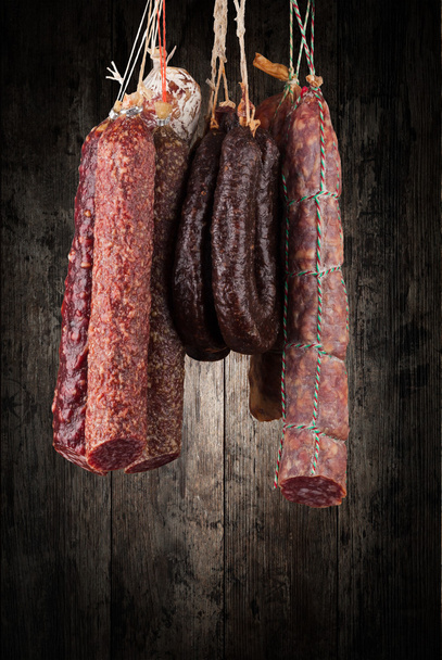 Embutidos de salami
 - Foto, imagen