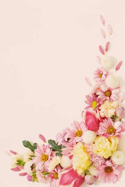 frame of flowers on white background - Photo, image