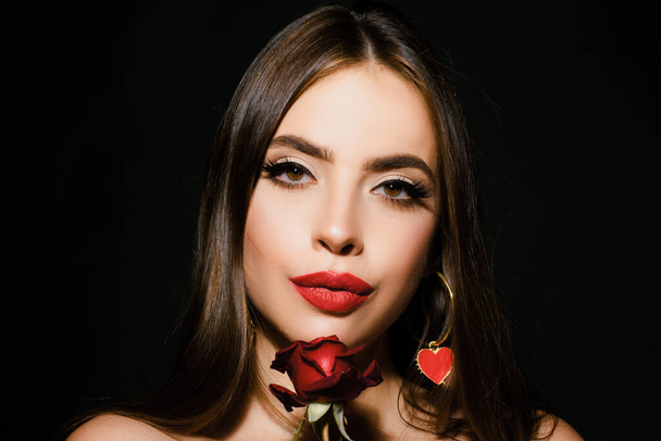 Beauty fashion portrait. Beautiful woman with makeup and rose flowers - Foto, Imagem