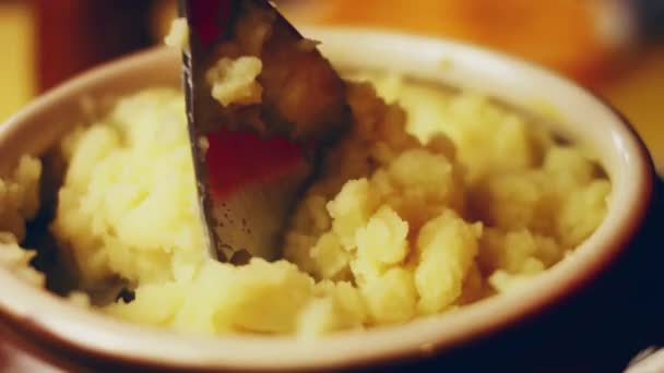 Como fazer purê de batatas cremoso com Cheddar. Receita 4k. Siga 4 passos fáceis - Filmagem, Vídeo