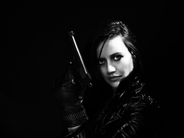 Agent secret femme avec arme
 - Photo, image