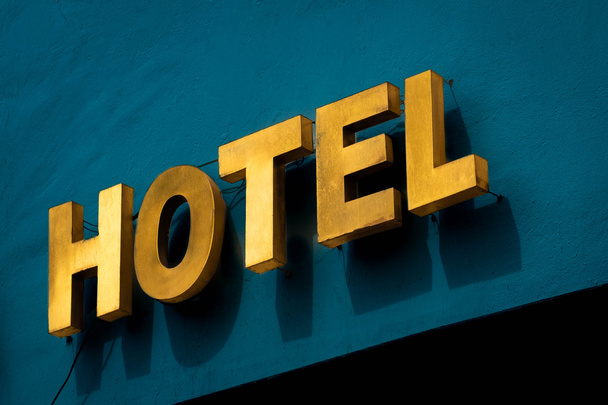 Hotel Sign on Épület homlokzat - Fotó, kép