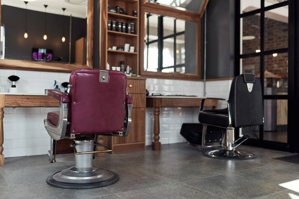 Your hair deserves the best quality services and treatment. Still life shot of an empty modern salon and barbershop - Foto, Bild