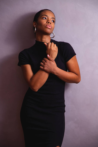 Black woman. Black woman portrait in photo studio - Photo, image