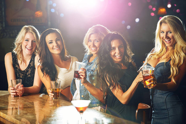 The night belongs to us. young women partying in a nightclub - Fotografie, Obrázek