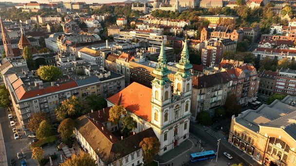 Aerial view of Budapest city skyline, Saint Anne Parish of Upper Watertown Felsovizivarosi Szent Anna-plebania, Roman Catholic - Foto, Bild