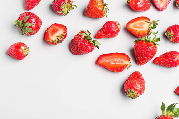 Fresh strawberries on white background - Фото, зображення
