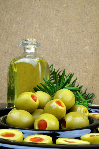 grüne Oliven - Foto, Bild