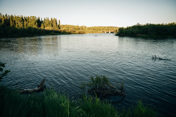 Il fiume Pigeon scorre attraverso il Grand Portage State Park e la riserva indiana. È il confine tra Ontario e Minnesota
 - Foto, immagini