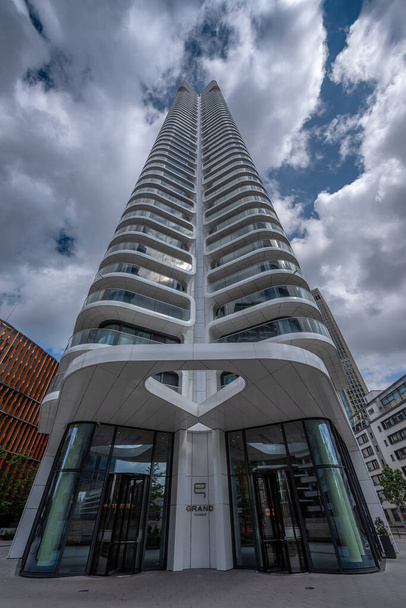 FRANKFURT AM MAIN, GERMANY-MAY 14, 2023: Residential skyscraper Grand Tower in Europacity Frankfurt, Germany - Фото, зображення