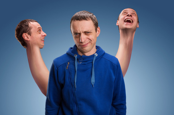 Человек с тремя головами
 - Фото, изображение
