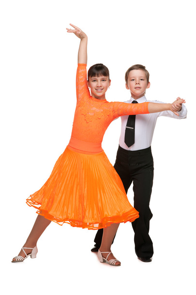 Bailando niños felices
 - Foto, imagen