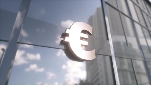Валютный знак Евросоюза на современном стеклянном небоскребе. Концепция бизнеса и финансов. - Кадры, видео