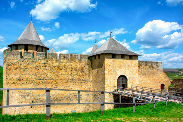 Khotyn fortress on the banks of the Dniester River on a sunny spring day, Ukraine-May 6, 2023. High quality photo - Photo, Image