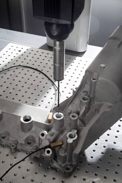 Precision Measuring Machine in Manufacturing Factory - Foto, Imagem