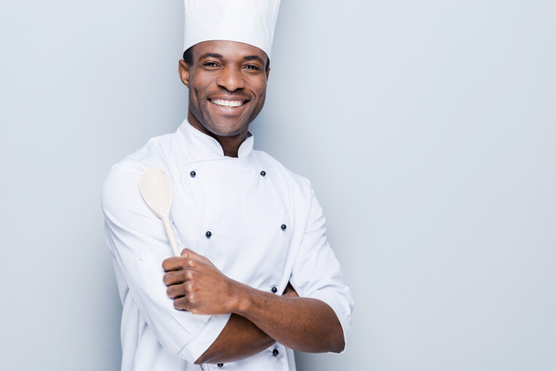 African chef in white uniform - Foto, afbeelding